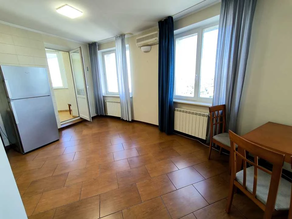 Apartment. Holosiivsky Prospect, Kyiv
