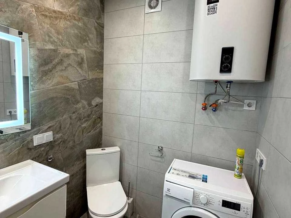 Apartment. Kyiv, Dniprovska naberezhna st.