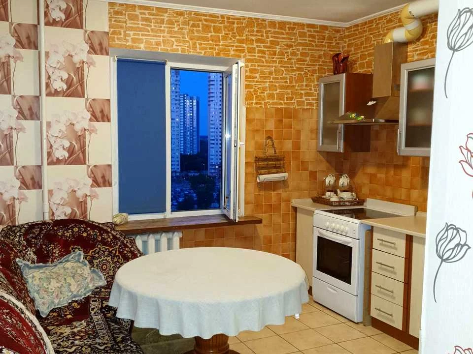 Apartment. Larisy Rudenko st., Kyiv.