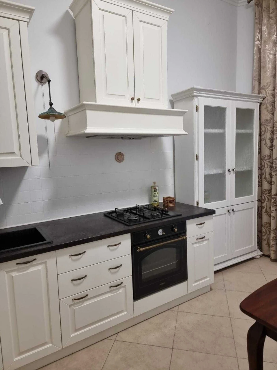 Продаж 3-кімнатного житла в центрі Львова по вул. Пантелеймона Куліша