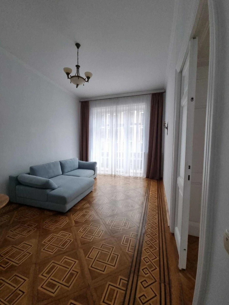 Продаж 3-кімнатного житла в центрі Львова по вул. Пантелеймона Куліша