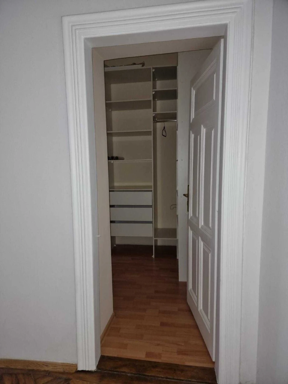 Продаж 3-кімнатного житла в центрі Львова по вул. Пантелеймона Куліша