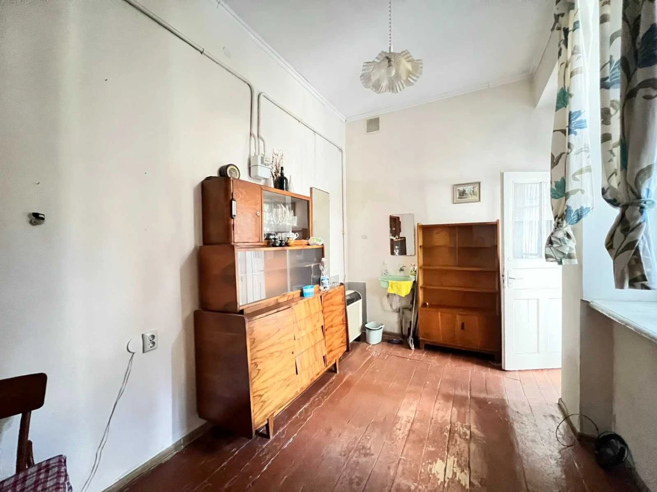 Apartment for Sale - Olena Stepanivna Street