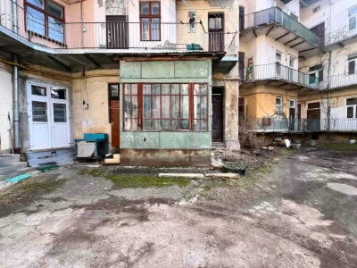 Apartment for Sale - Olena Stepanivna Street