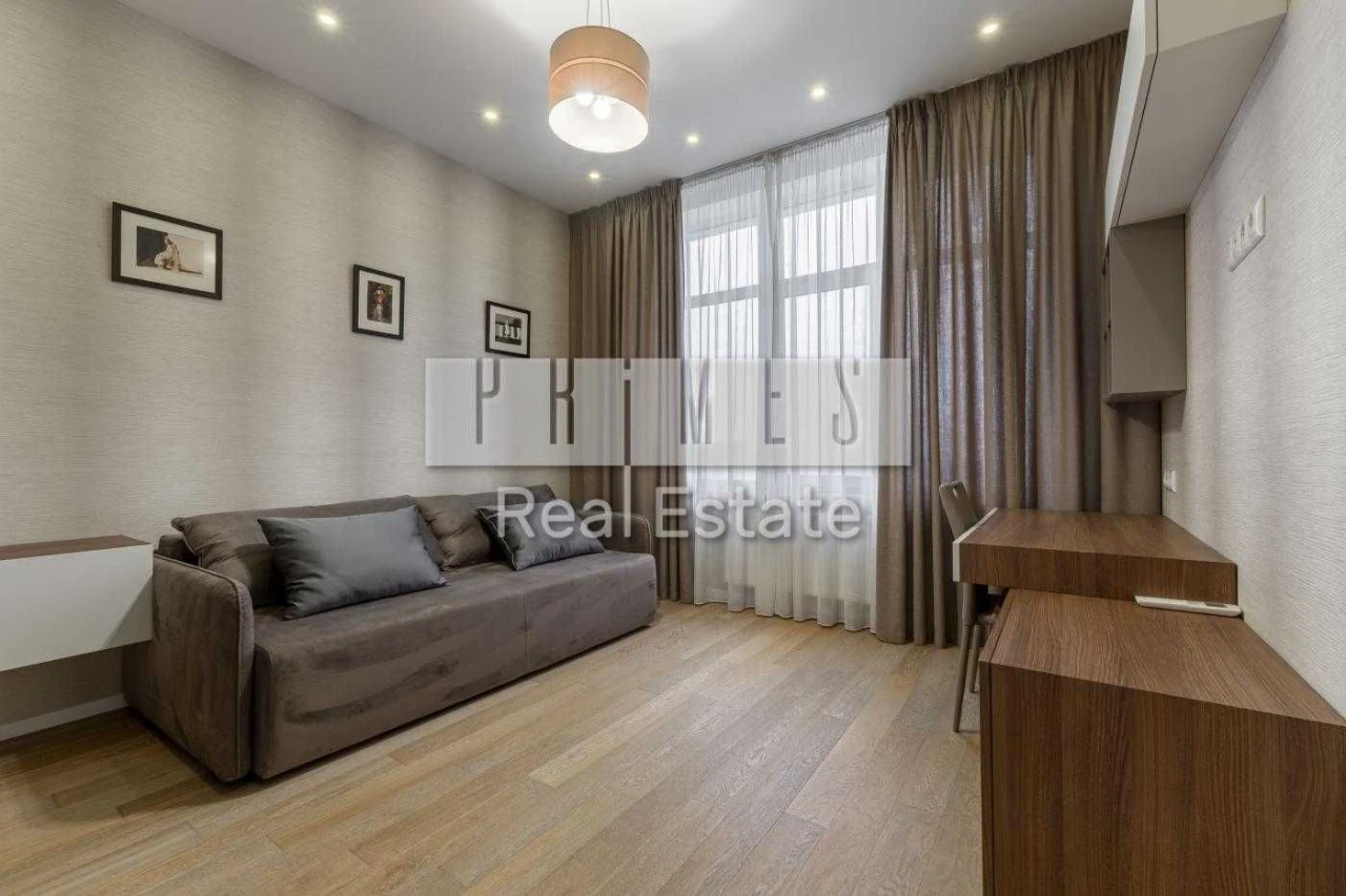 Sale of a 4-room apartment 184 sq.m. in the residential complex Novospekerski Lipki, without a common area