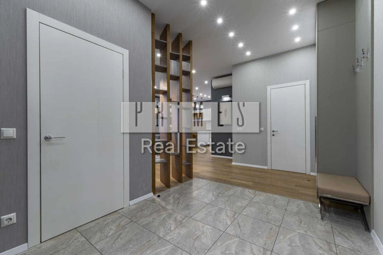 Sale of a 4-room apartment 184 sq.m. in the residential complex Novospekerski Lipki, without a common area