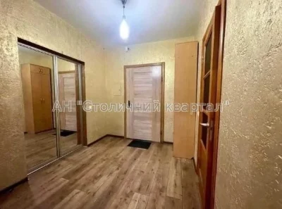 Продам 1к, Драгоманова 2а, Позняки, Дарницький! З ремонтом!