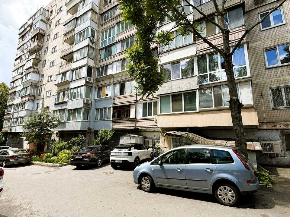 Квартира. Київ, Горіхуватський Шлях вул.