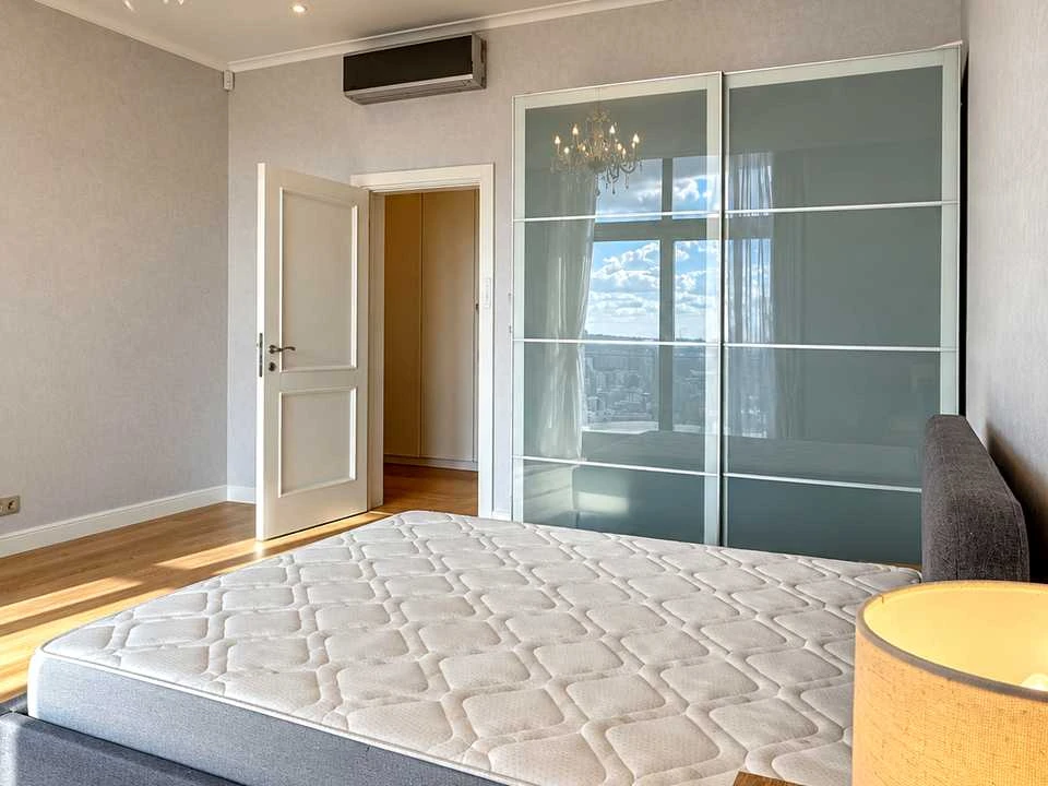 Apartment. Khreshchatyk Street, Kyiv