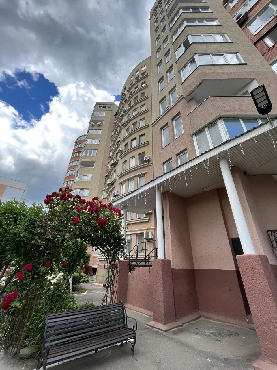Продам 2 к. квартиру в кирпичном доме на Таирова, улица Топо