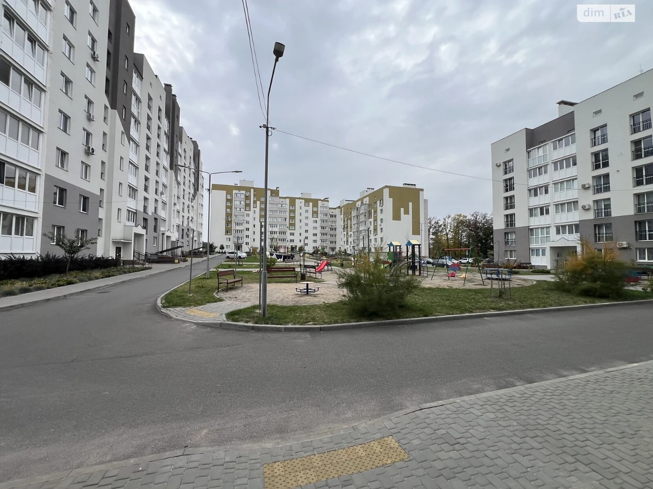 Apartment for Sale in Akademichny