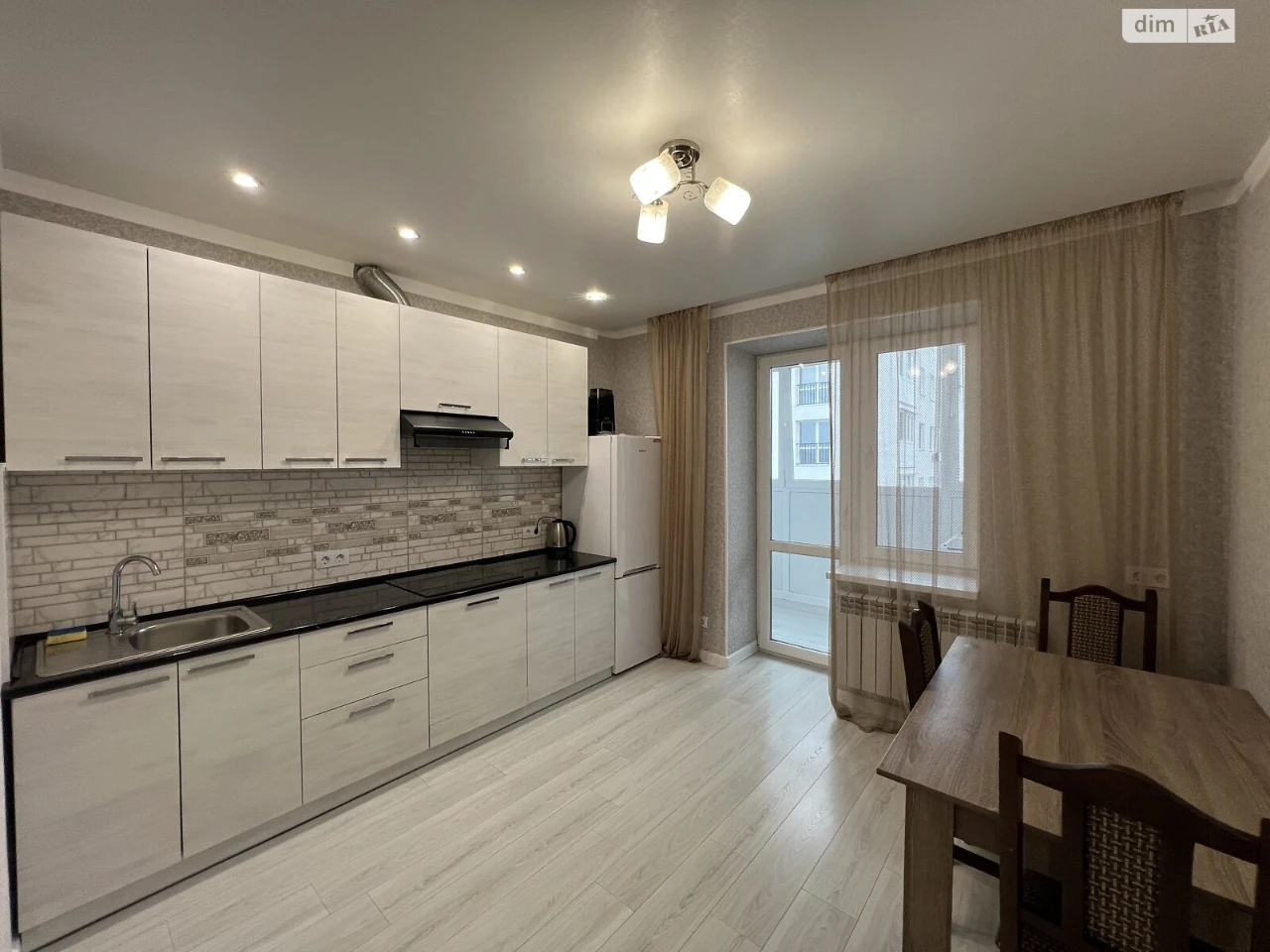 Apartment for Sale in Akademichny