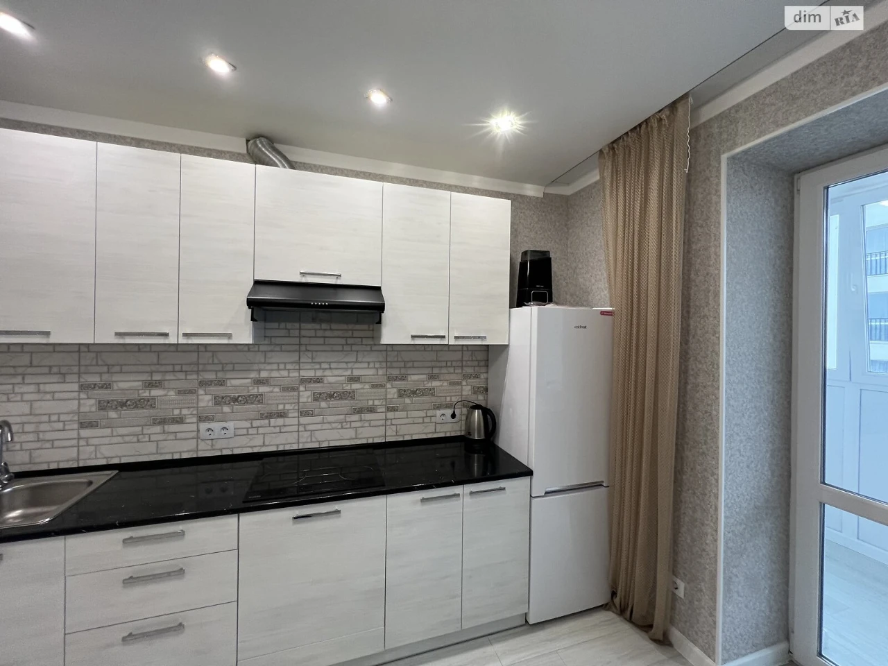 Apartment for Sale in Akademichny