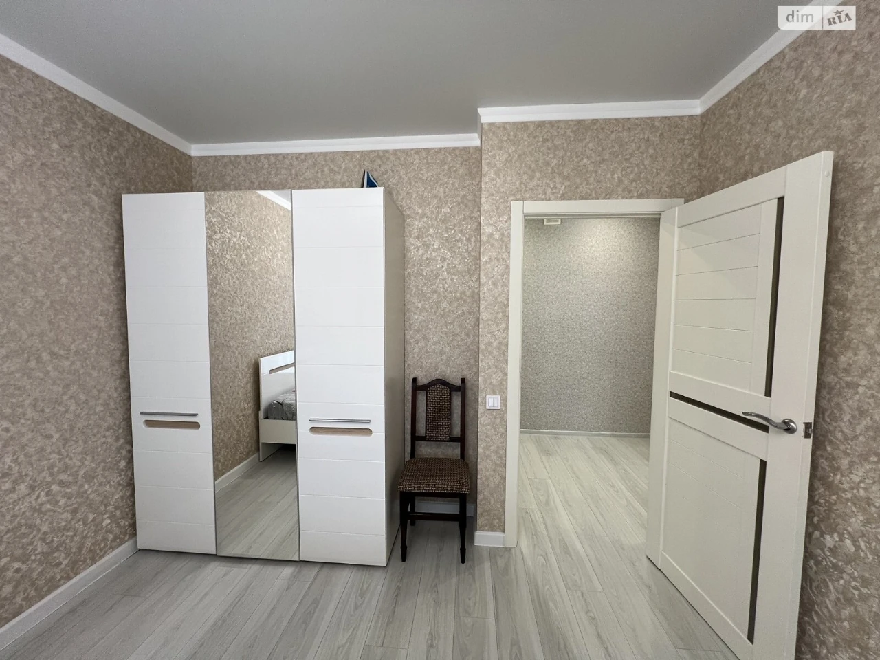 Apartment for Sale in Akademichny
