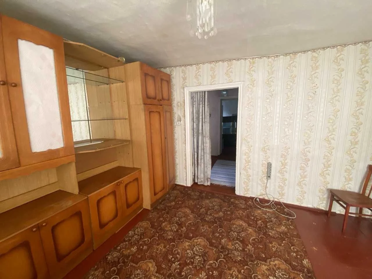 Part of a house, intersection of Blahovsnya and Chekhov streets, residential area