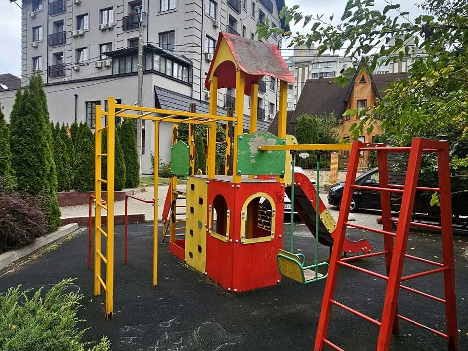 Квартира. Київ, Успішна вулиця