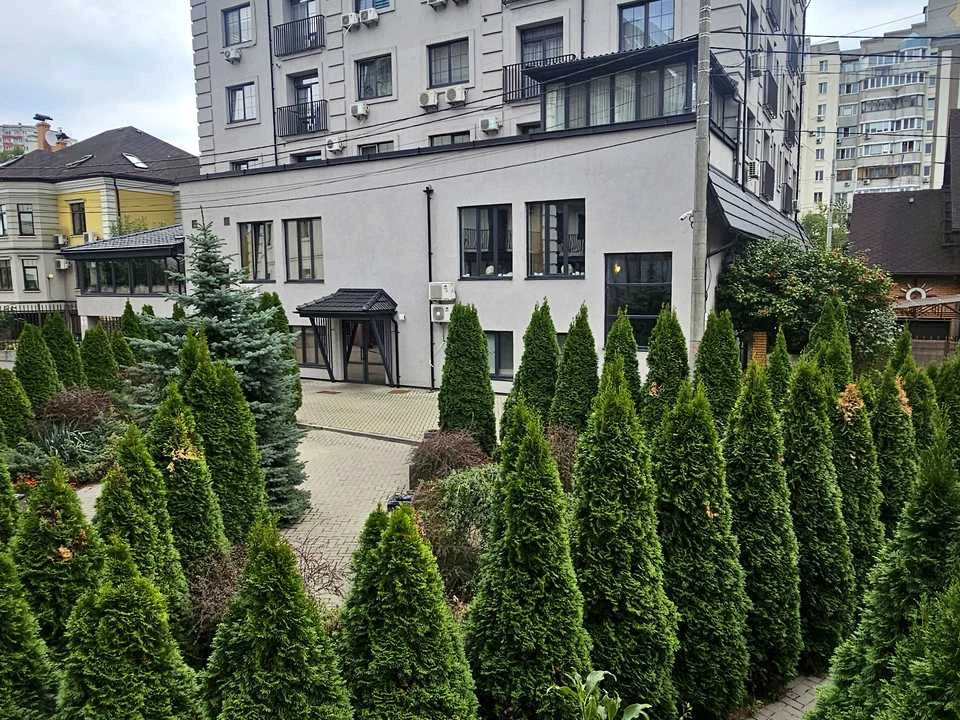 Квартира. Київ, Успішна вулиця