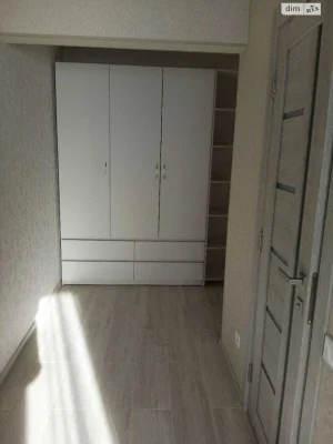 Long-Term Rental Apartment, Poczynki