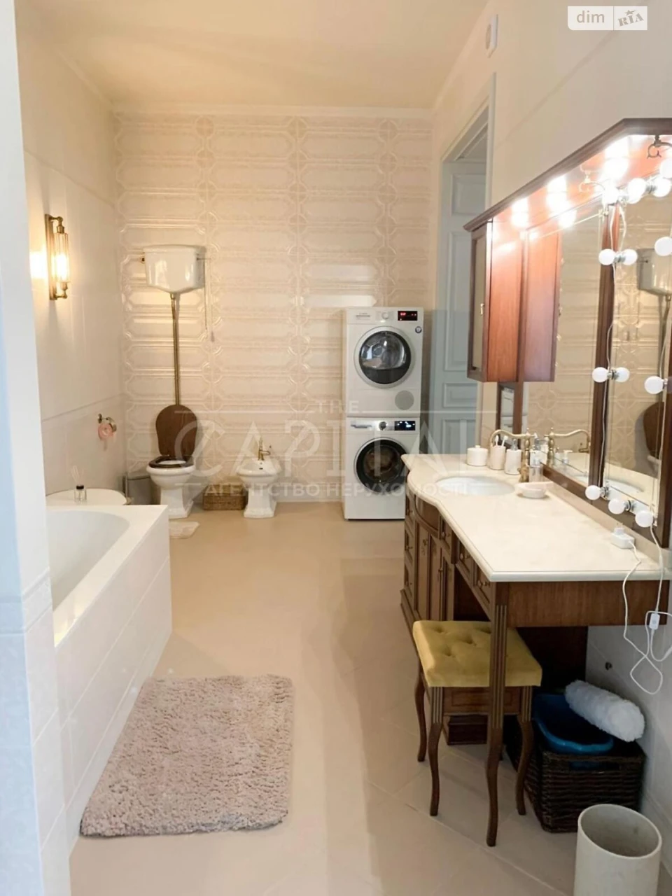 Long-Term Rental Apartment, Old Kyiv