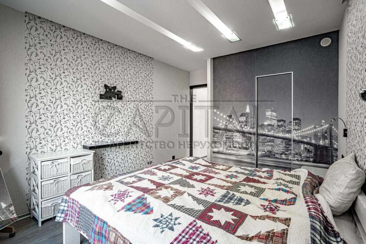 Sale of apartment (94 m2) Darnytsky district, Urlivska, Price
