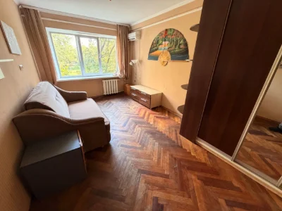 Продам двокімнатну квартиру, Празька 27, Дніпровський район