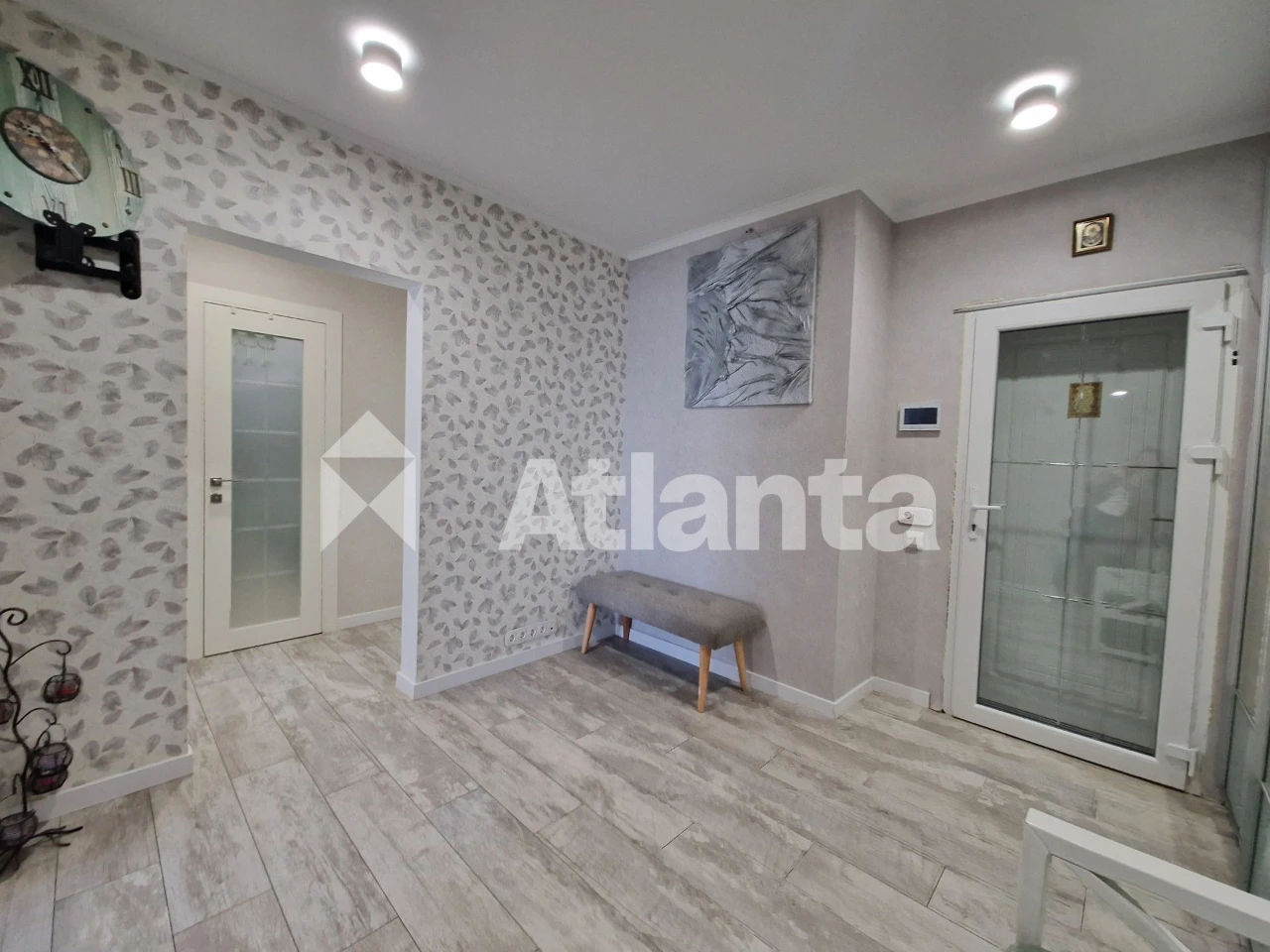 1-bedroom apartment with renovation and furniture, Krister Grad residential complex. Danchenka Street
