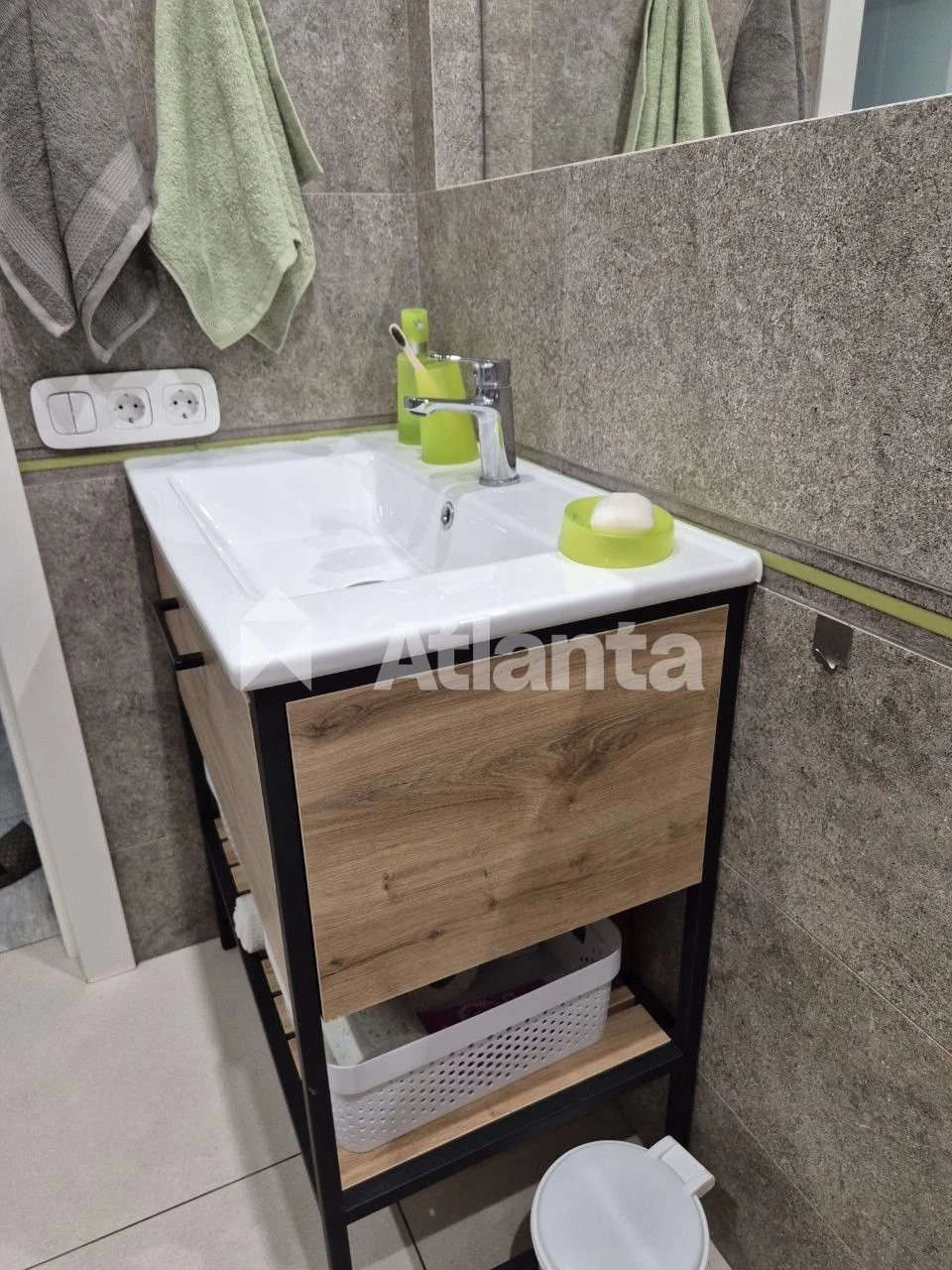 1-bedroom apartment with renovation and furniture, Krister Grad residential complex. Danchenka Street