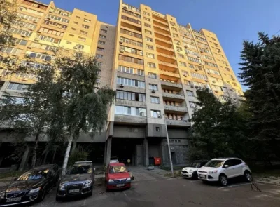 Pechersk 90 m² panorama of the Lavra Park of Glory Arsenalna