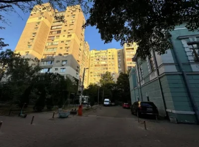 Pechersk 90 m² panorama of the Lavra Park of Glory Arsenalna