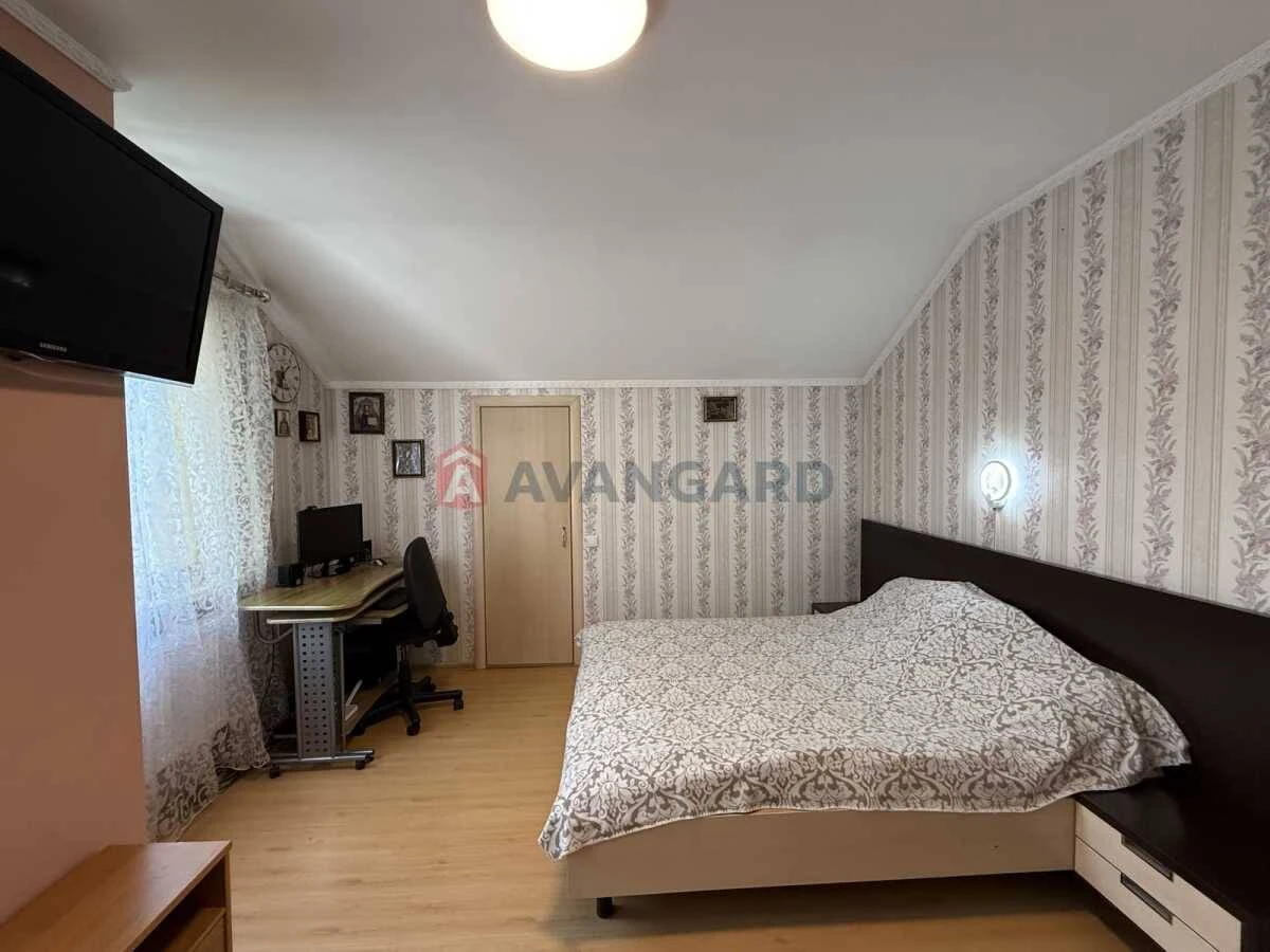 For Sale: 3-Bedroom House in Kyiv, 1 Sadovyi Proyz