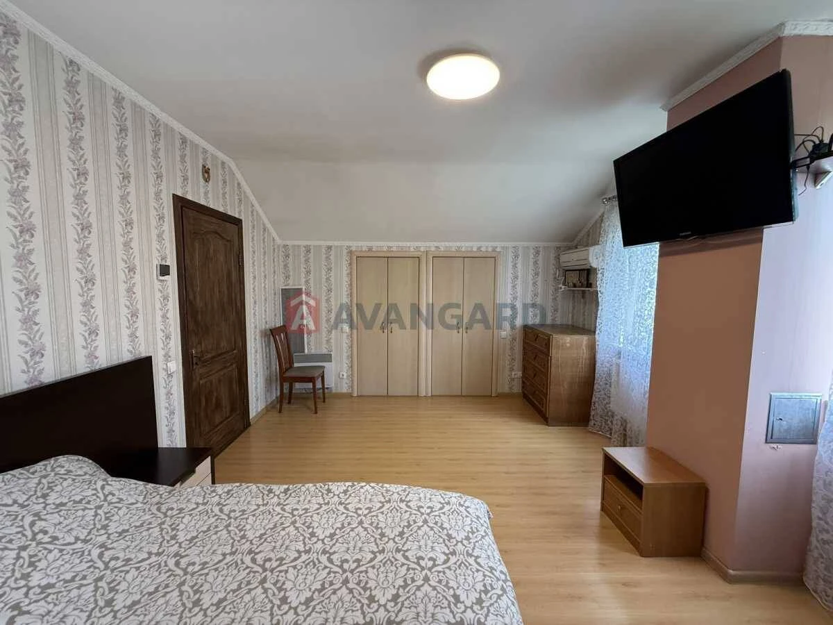 For Sale: 3-Bedroom House in Kyiv, 1 Sadovyi Proyz
