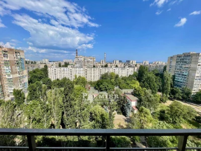 Продається сучасна квартира
