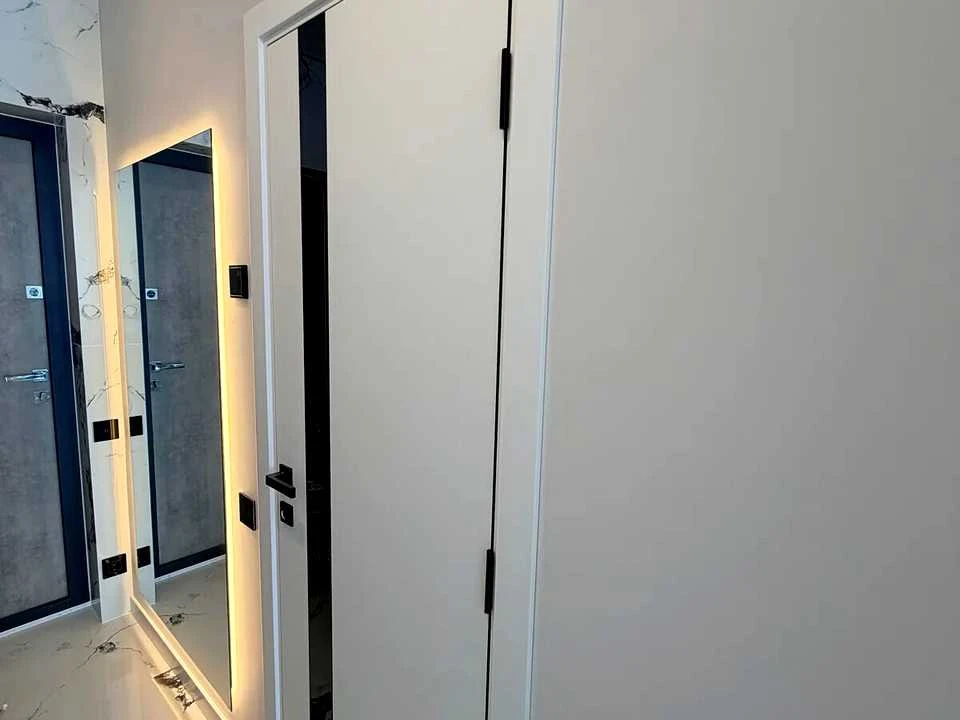 Apartment. Ivano-Frankivsk, Nadricna st.