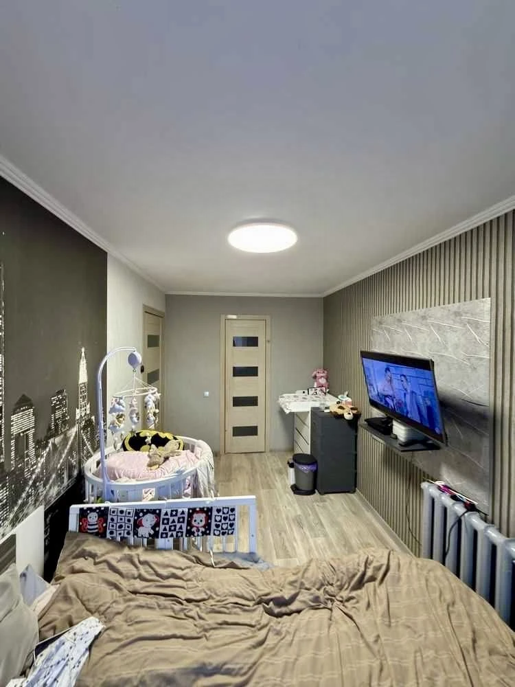 2 room apartment on European Street