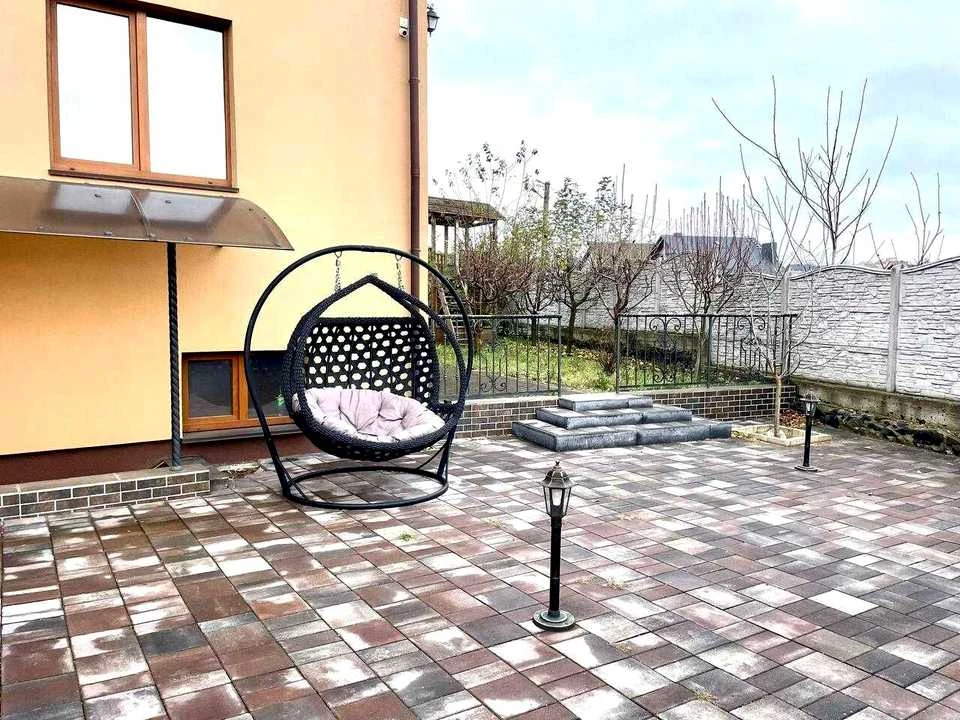 House. Polischuka st.
