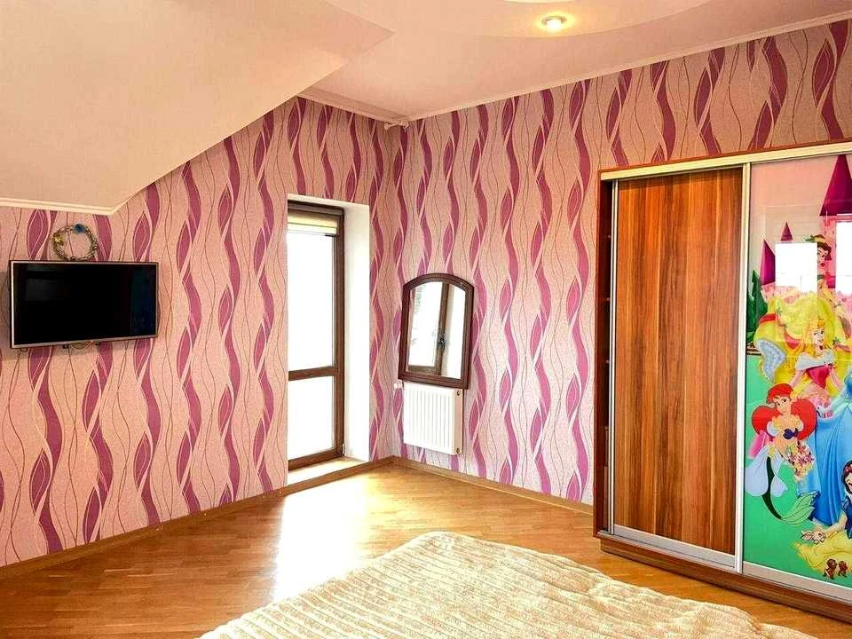 House. Polischuka st.