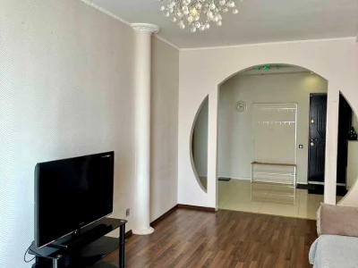 Apartment. Дніprovska Naborhna str.