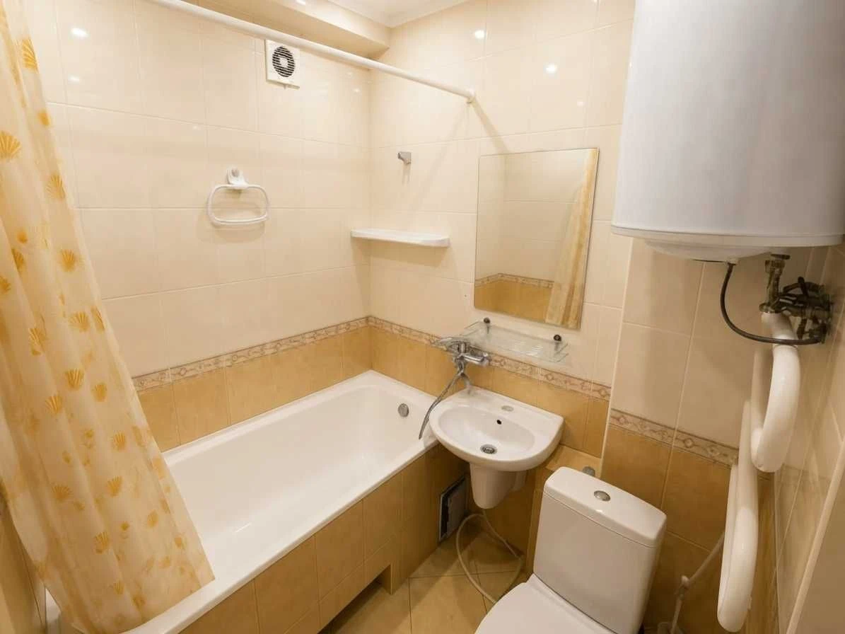 Продається 1 кімнатна квартира, вулиця Північна, 34, метро Героїв