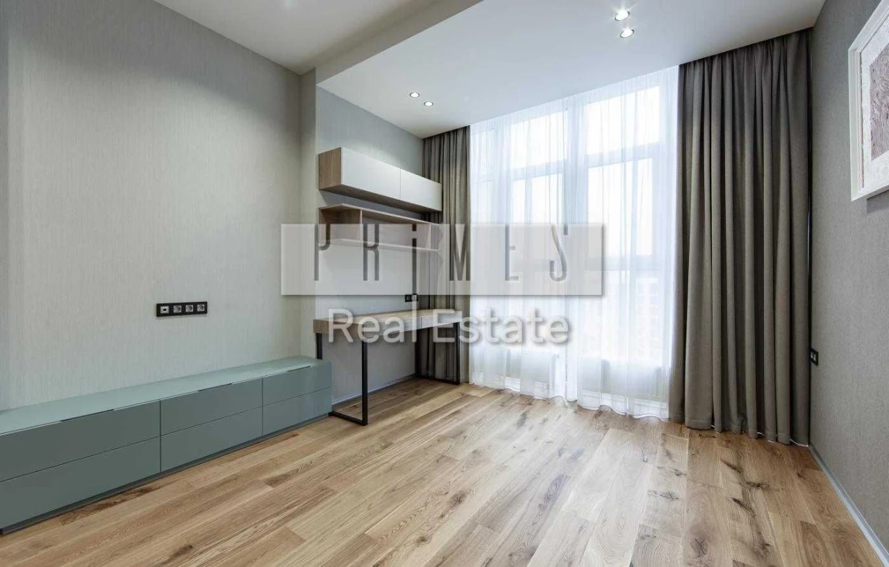 Sale of 5-room apartment 204 sq.m. for comfortable living