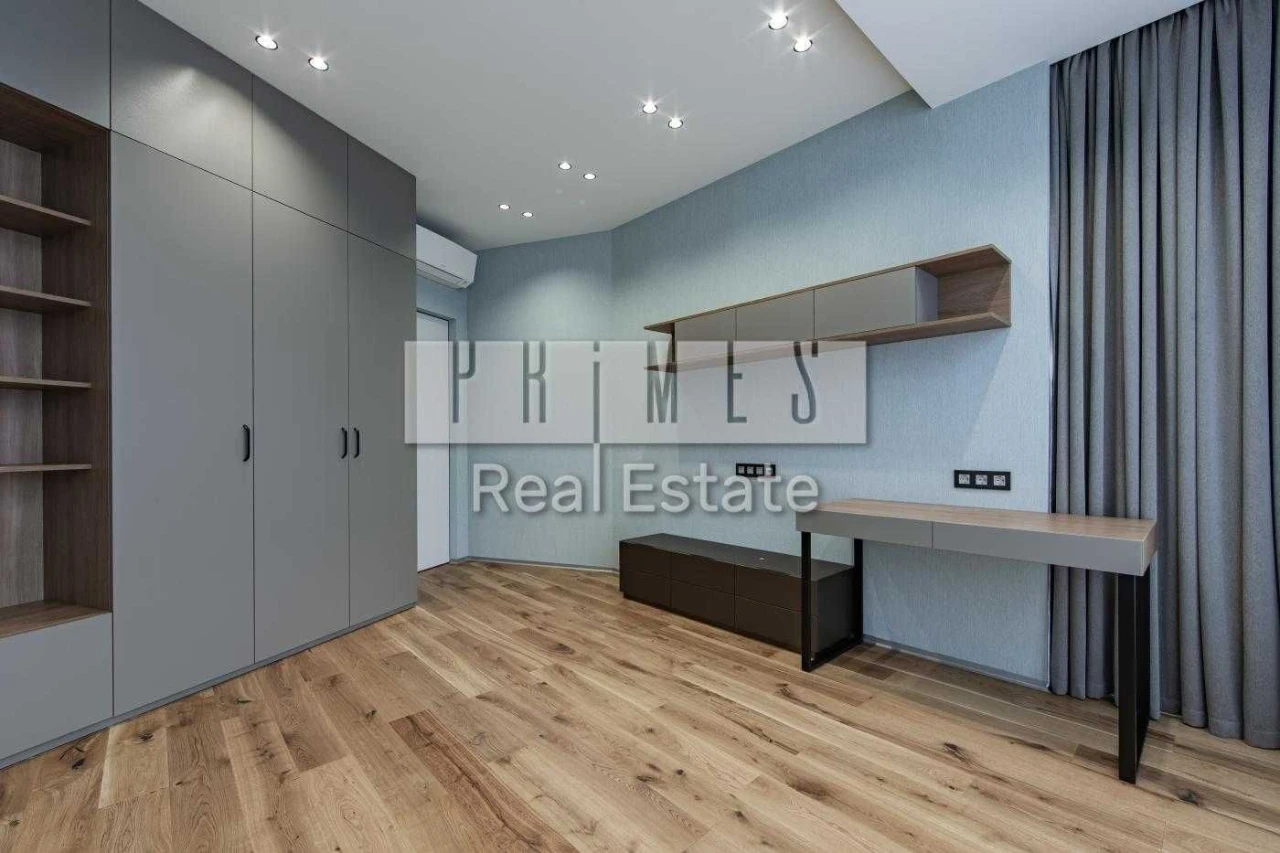 Sale of 5-room apartment 204 sq.m. for comfortable living