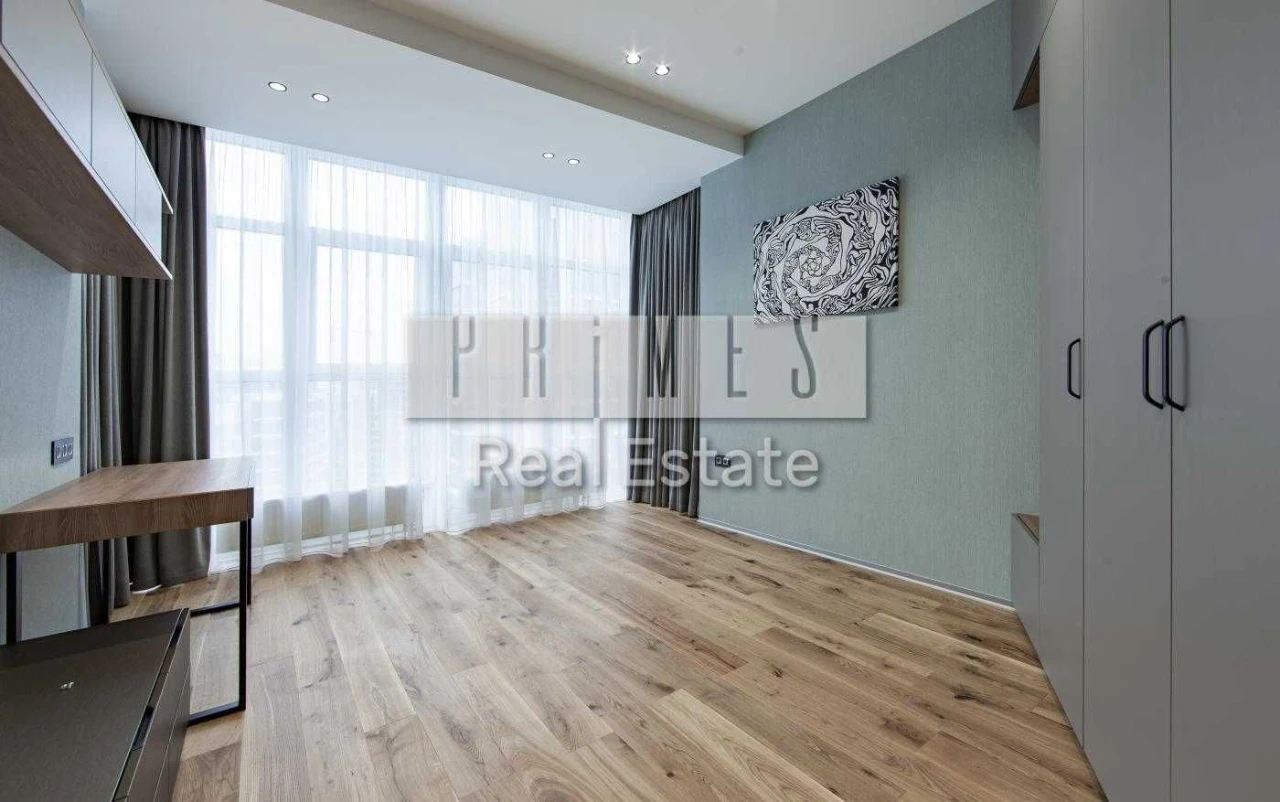 Sale of 5-room apartment 204 sq.m. for comfortable living