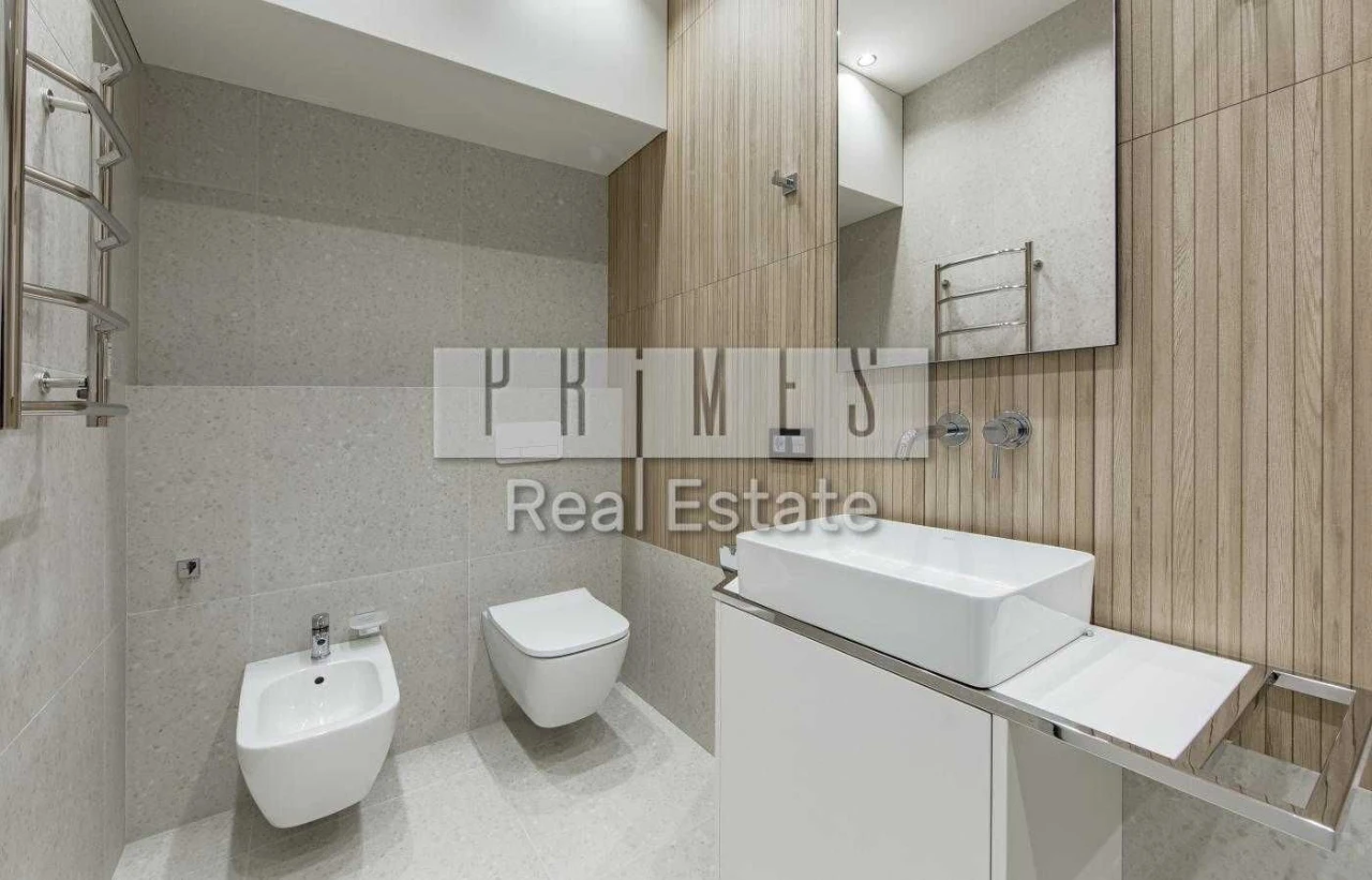 Sale of 5-room apartment 204 sq.m. for comfortable living