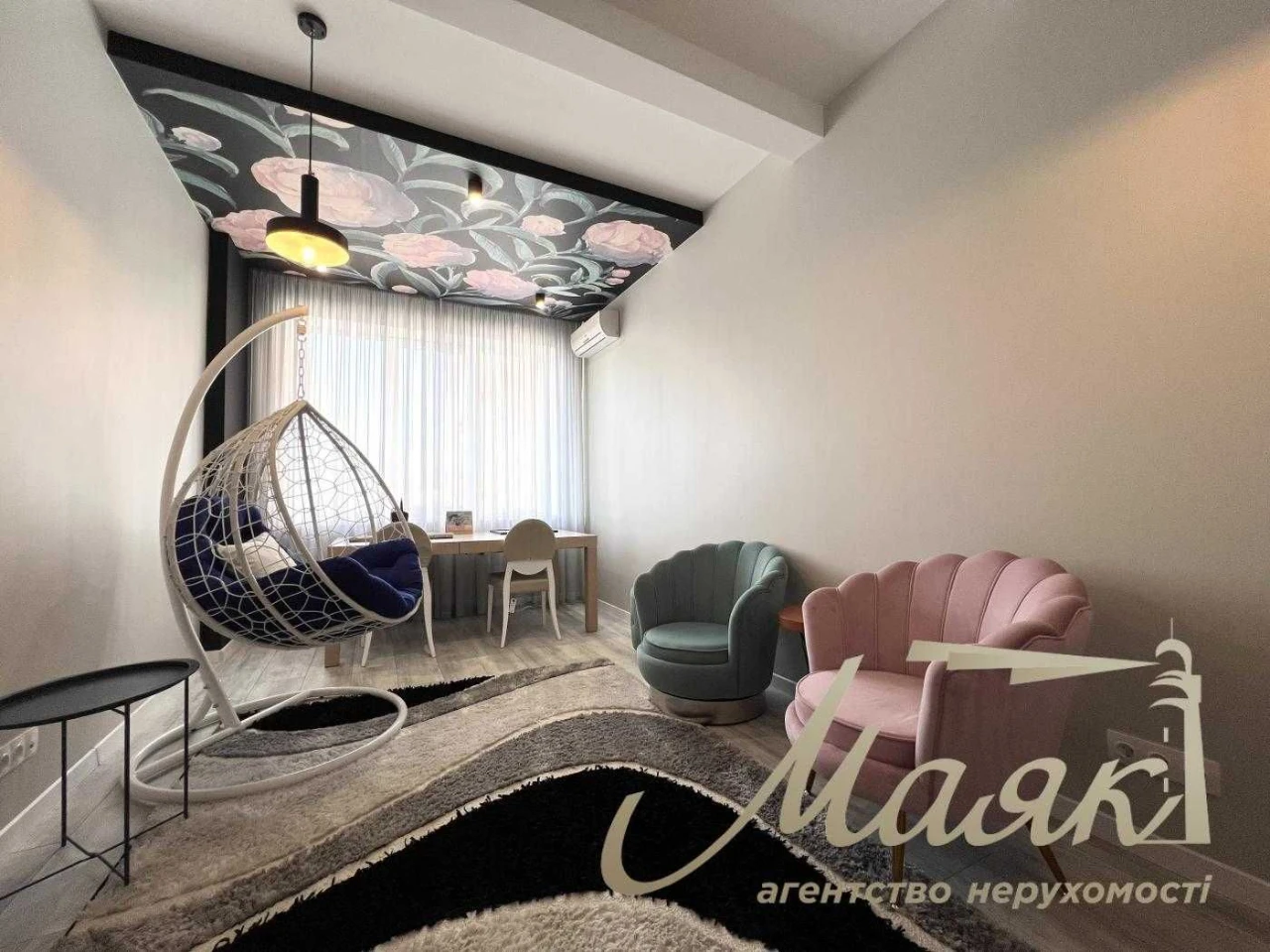 Продаж 2 рівневої квартири 171м2 з власною терасою, Шевченкі
