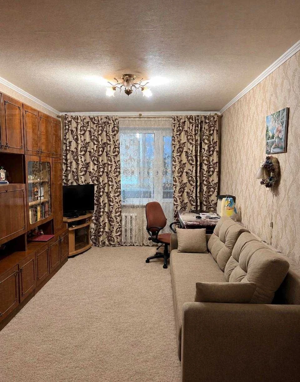 For Sale: 3-Bedroom Apartment in V. Kalinova (Obrazцова) in a Good