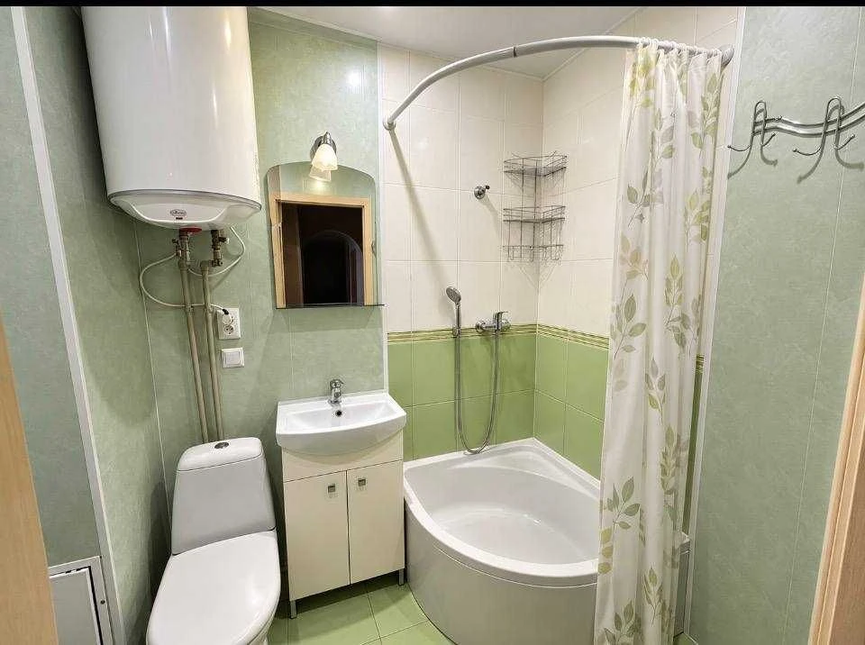 For Sale: 3-Bedroom Apartment in V. Kalinova (Obrazцова) in a Good