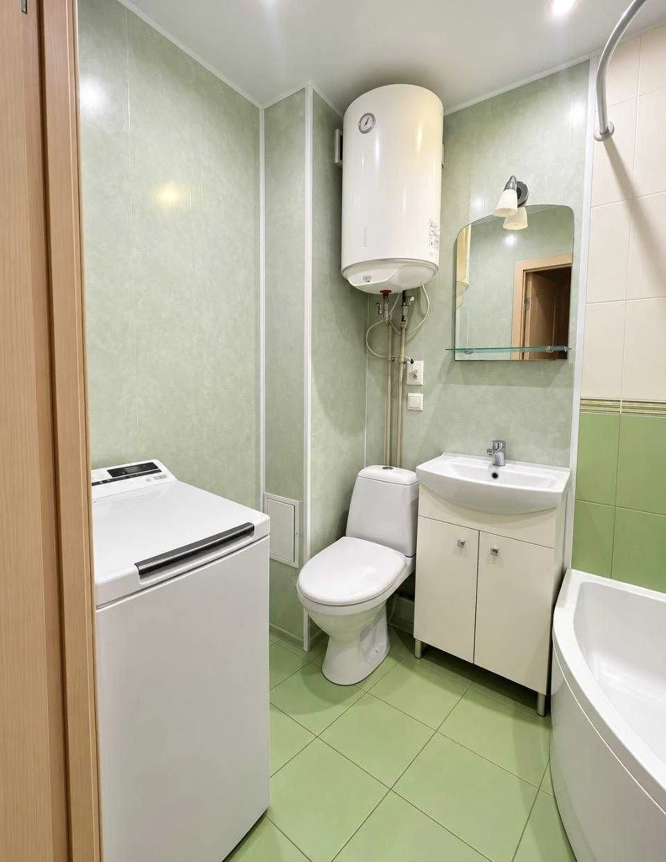 For Sale: 3-Bedroom Apartment in V. Kalinova (Obrazцова) in a Good