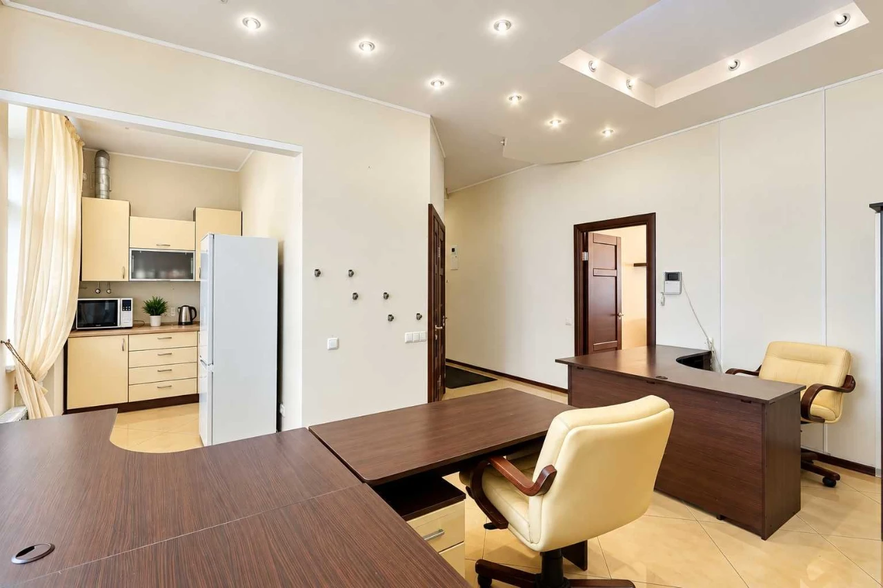 Premium property in Government Quarter: Status, Security