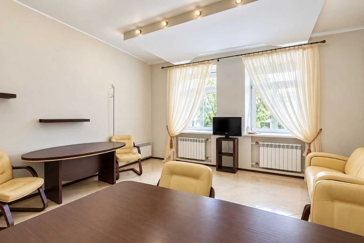 Premium property in Government Quarter: Status, Security