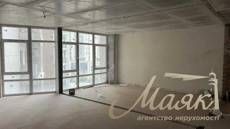 4-room apartment for sale in Bulvar Fontanov residential complex, ul. Sap