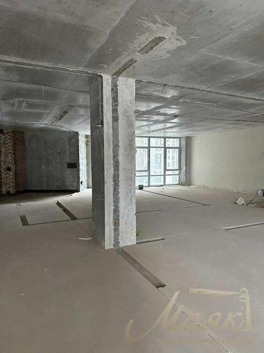 4-room apartment for sale in Bulvar Fontanov residential complex, ul. Sap